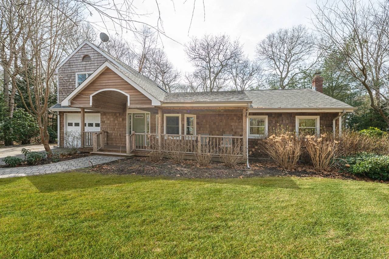563 Montauk Hwy - Photo 3 of 27