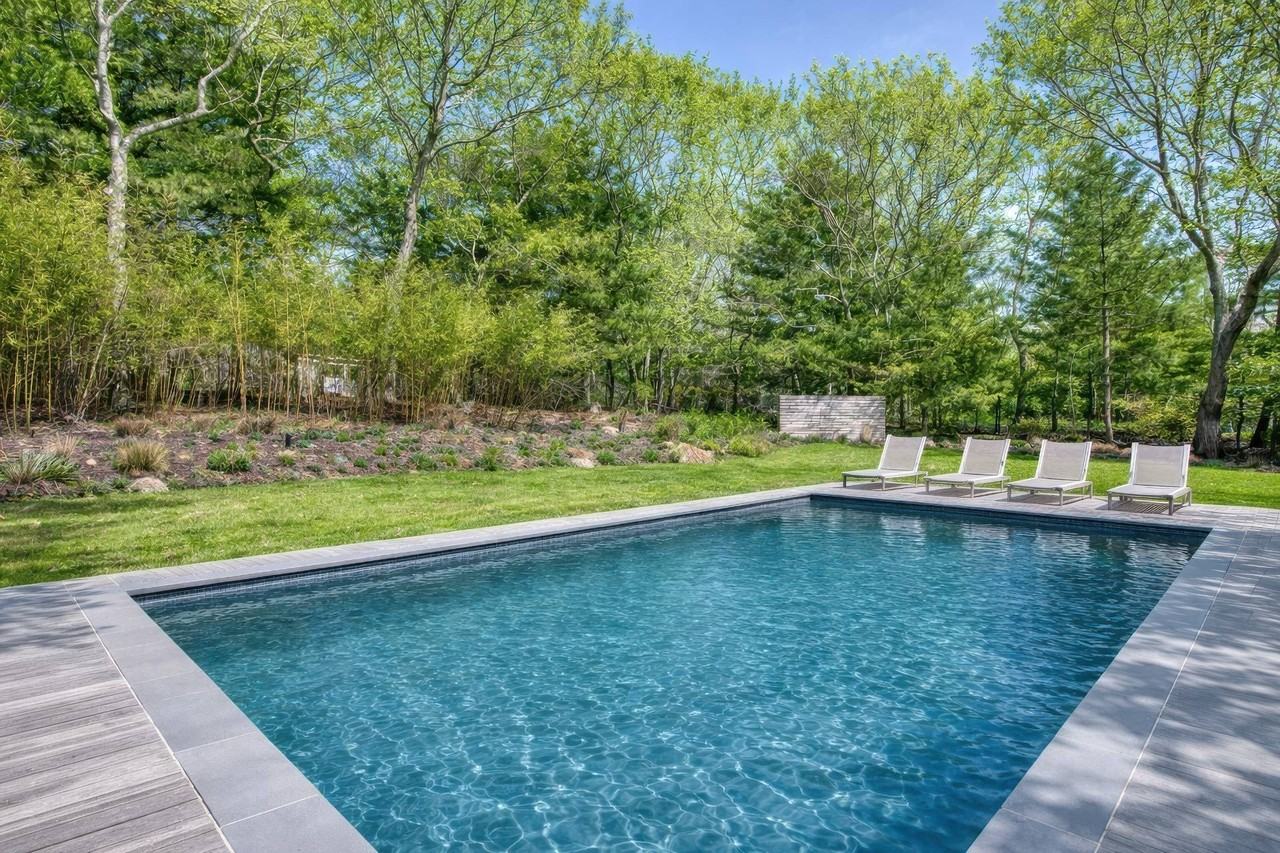 23 Robeson Blvd - Photo 3 of 18