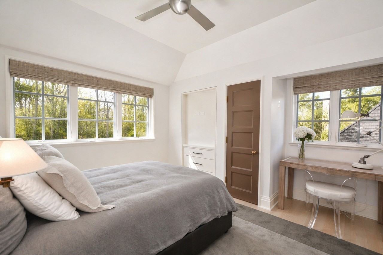 411 Montauk Hwy - Photo 5 of 7