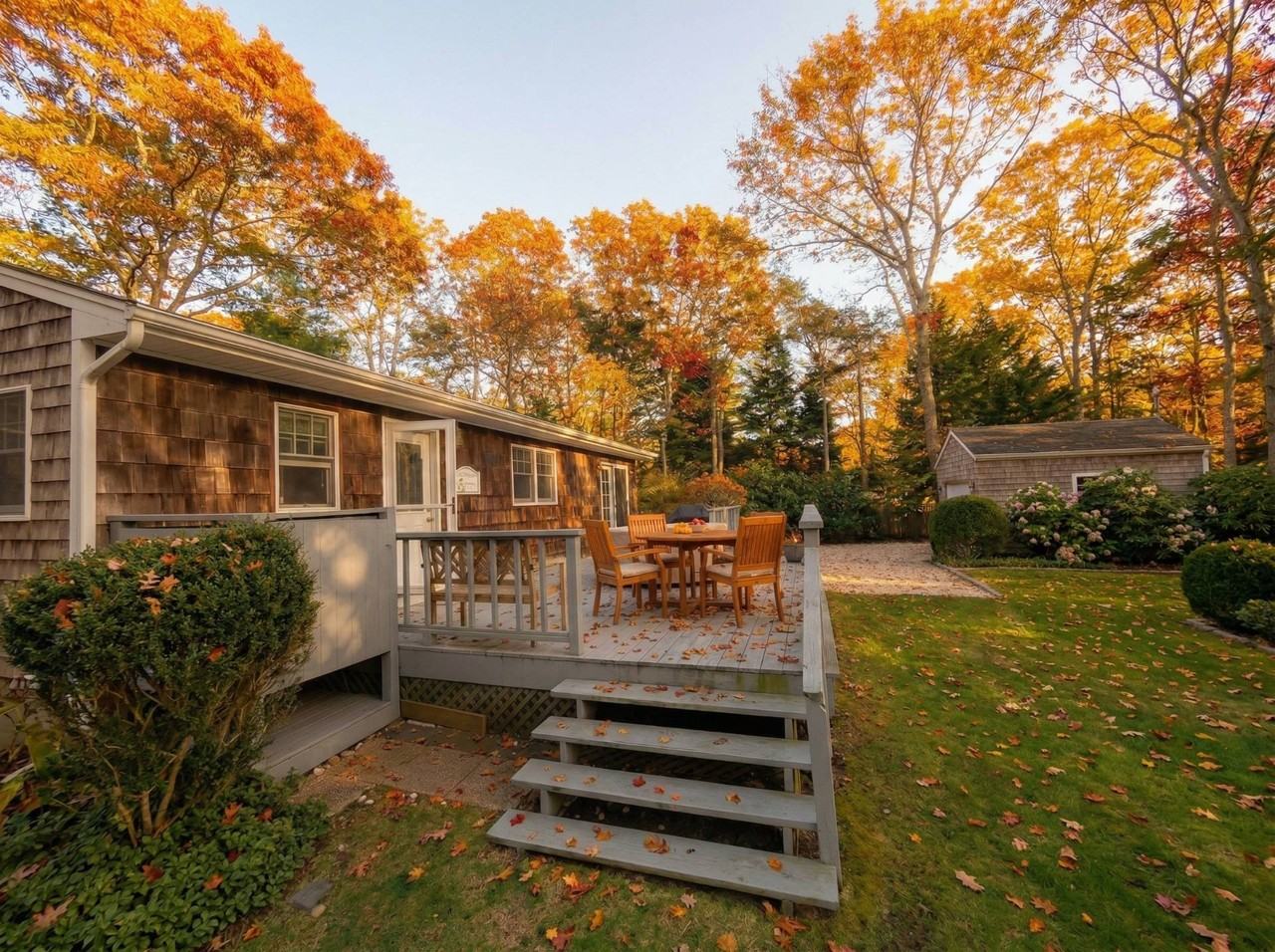 51 Wainscott Rd - Photo 2 of 18