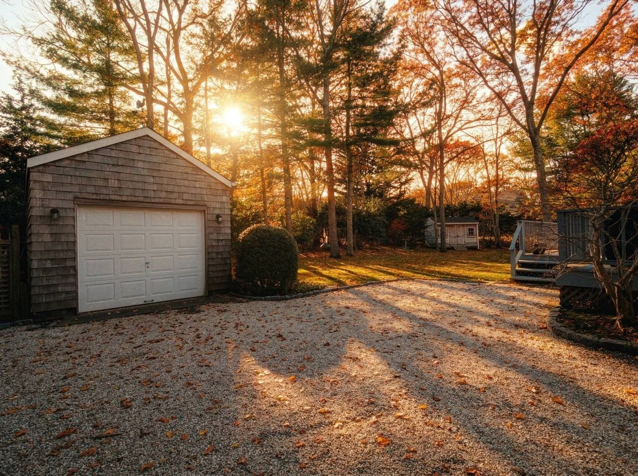 51 Wainscott Rd - Photo 6 of 18