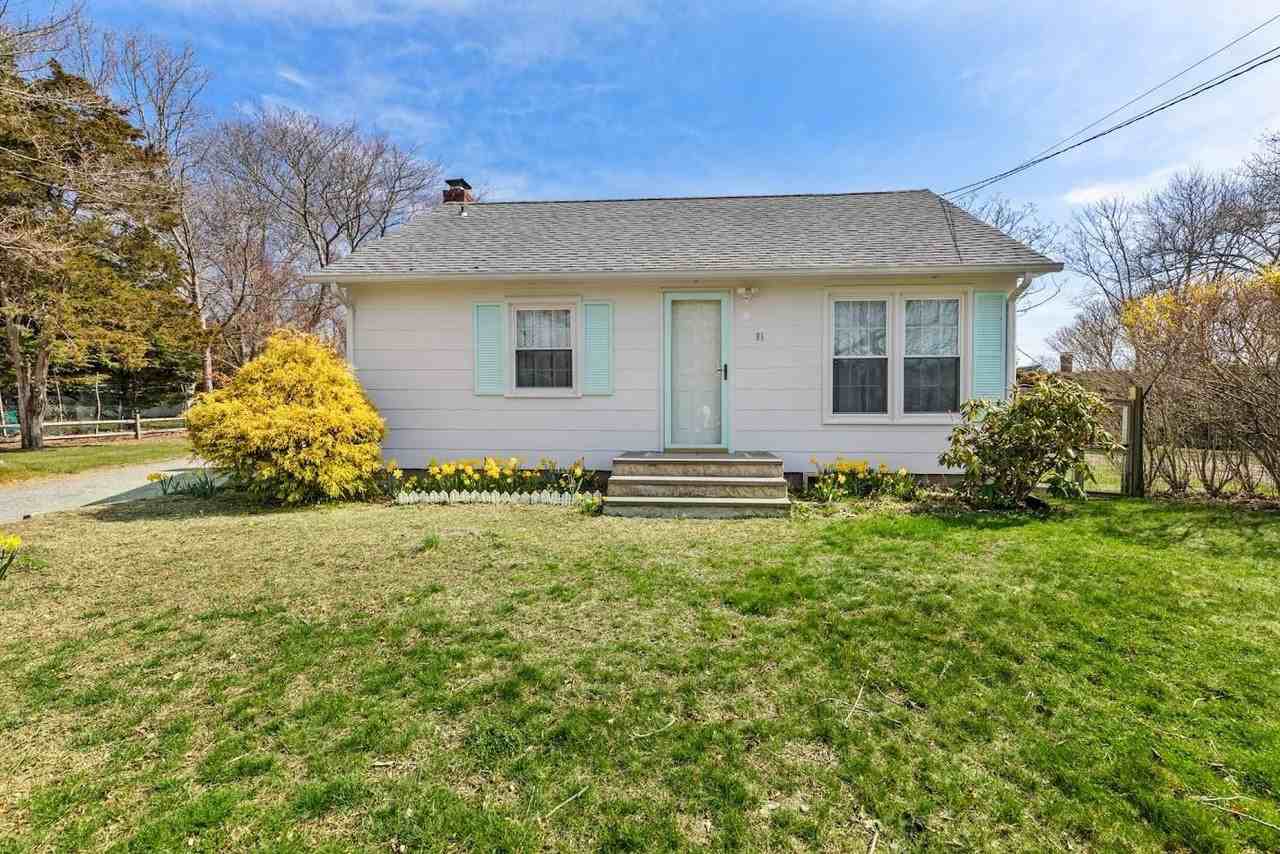 91 Hedges Ln - Photo 2 of 22