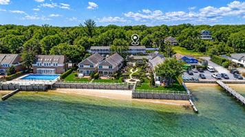 featured image of 62 Old Canoe Place Rd Unit 625/6