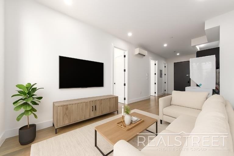 1734 Nostrand Ave #3B