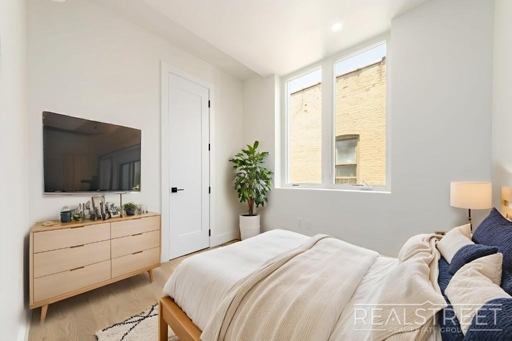 1734 Nostrand Ave #3B - Photo 4 of 7
