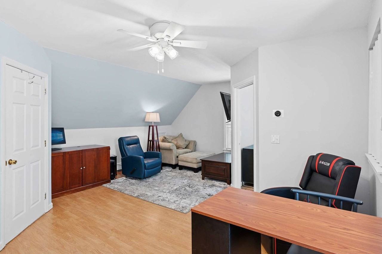 52 Wauhope Rd - Photo 2 of 5