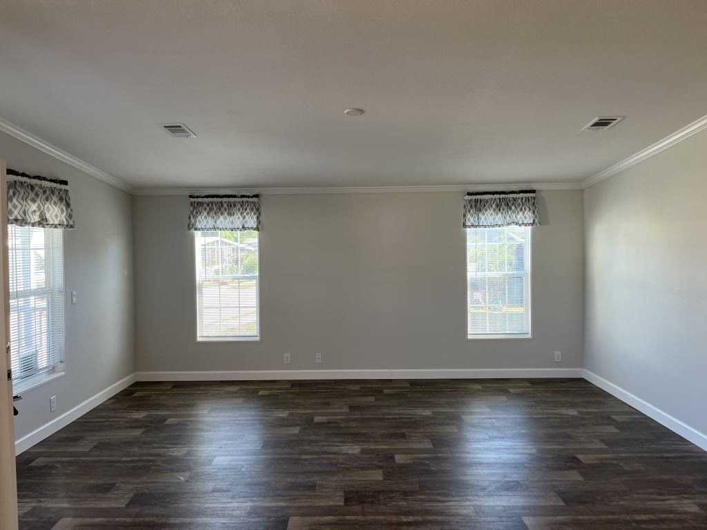 349 Talbot St #0094 - Photo 6 of 20
