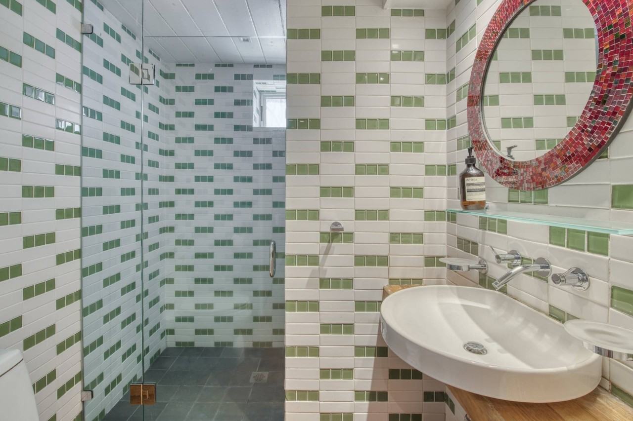 11 Woodhollow Dr - Photo 4 of 17