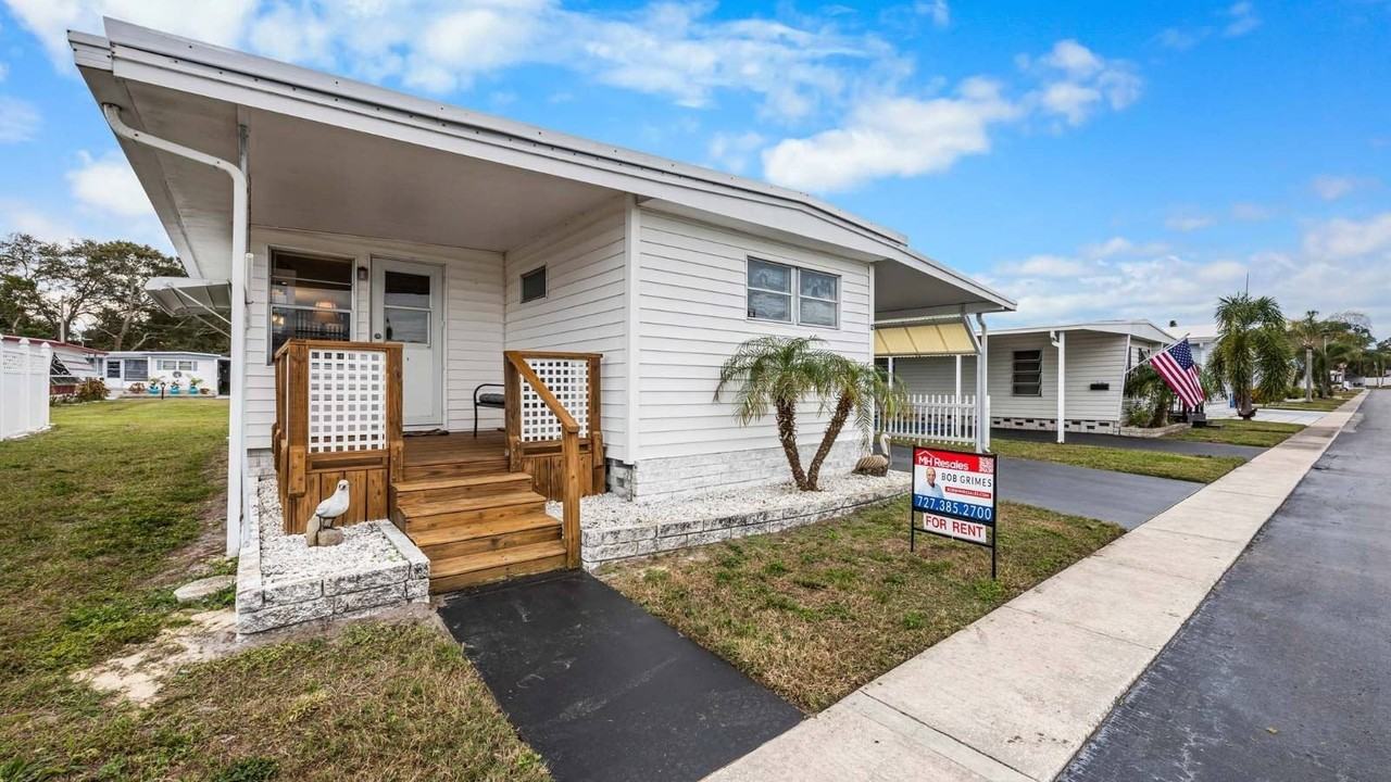 12651 Seminole Blvd #12C - Photo 2 of 41
