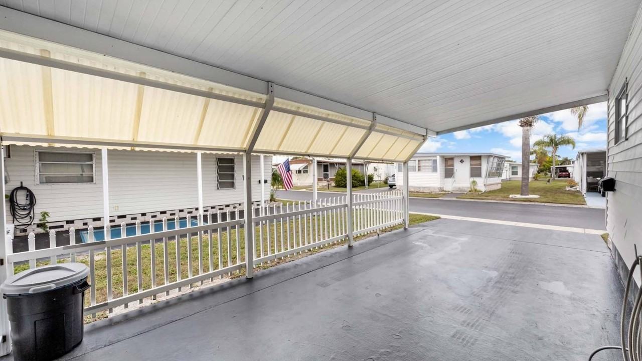 12651 Seminole Blvd #12C - Photo 3 of 41