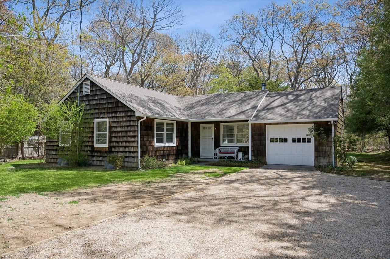 104 Hands Creek Rd - Photo 2 of 23