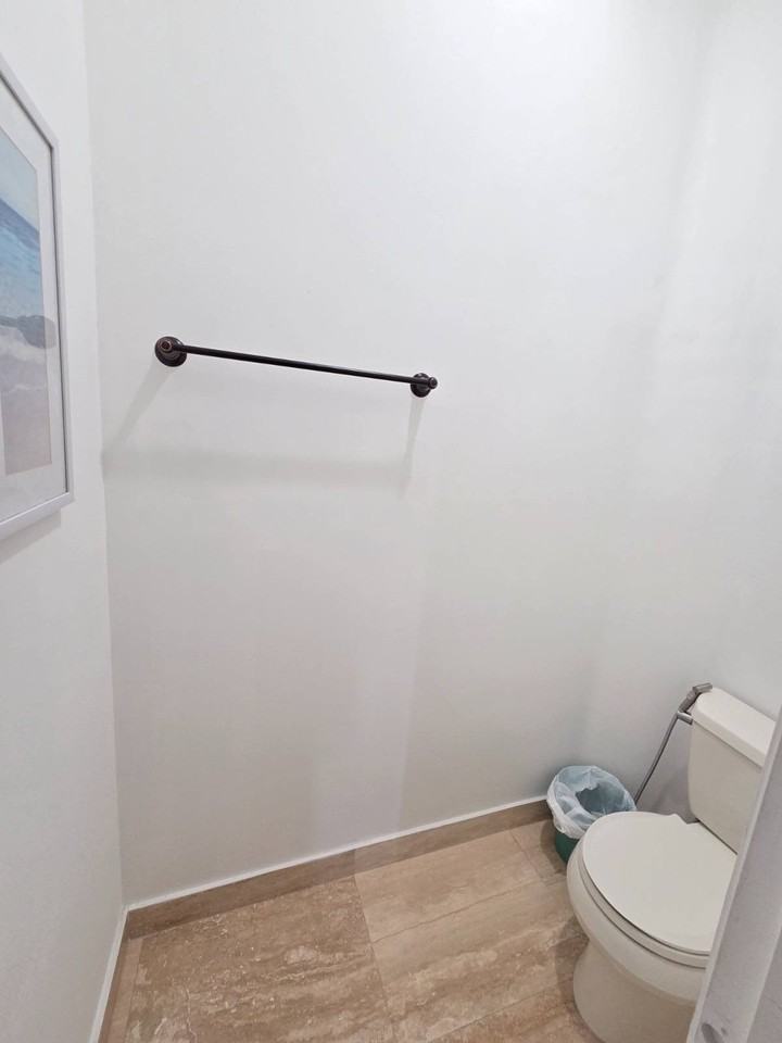 3716 Ne 22nd Pl - Photo 7 of 11