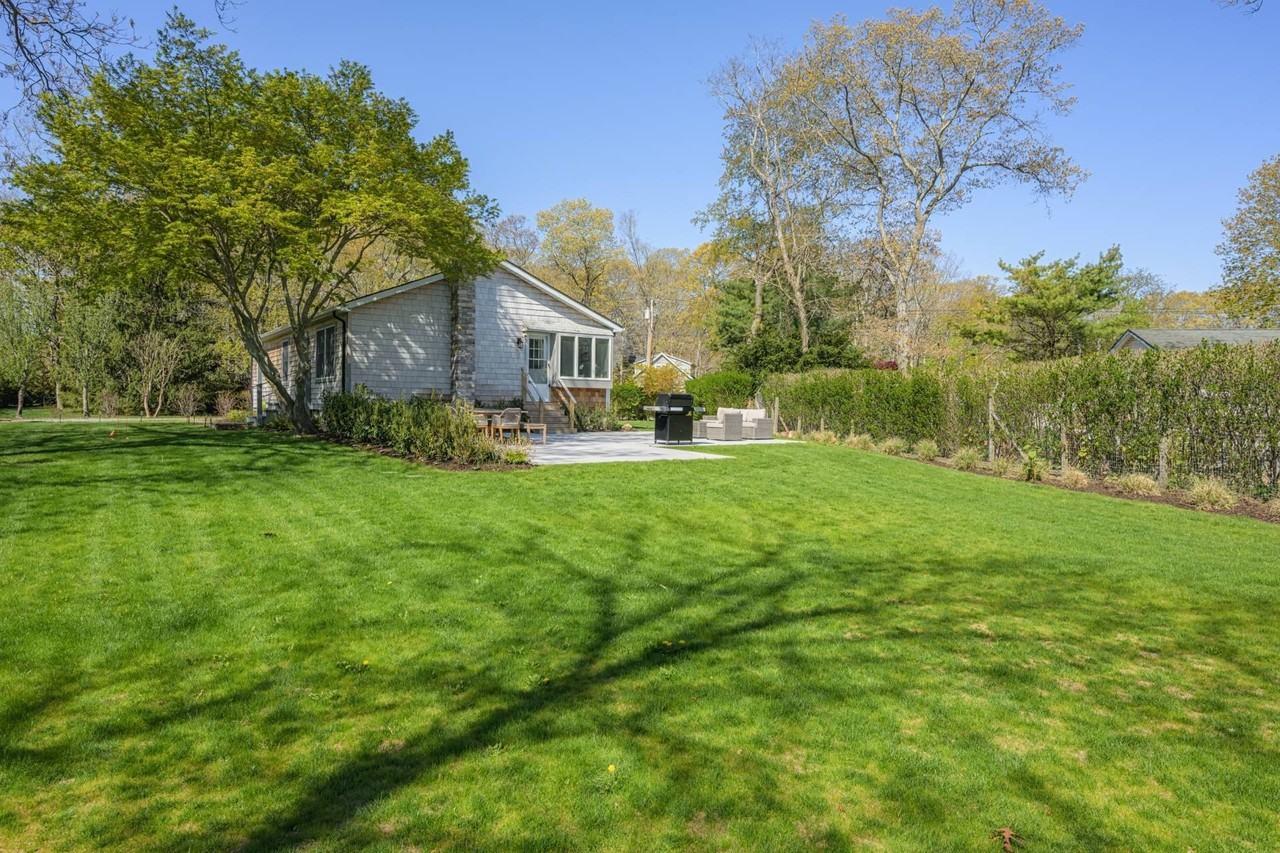 126 Narrow Ln - Photo 4 of 16