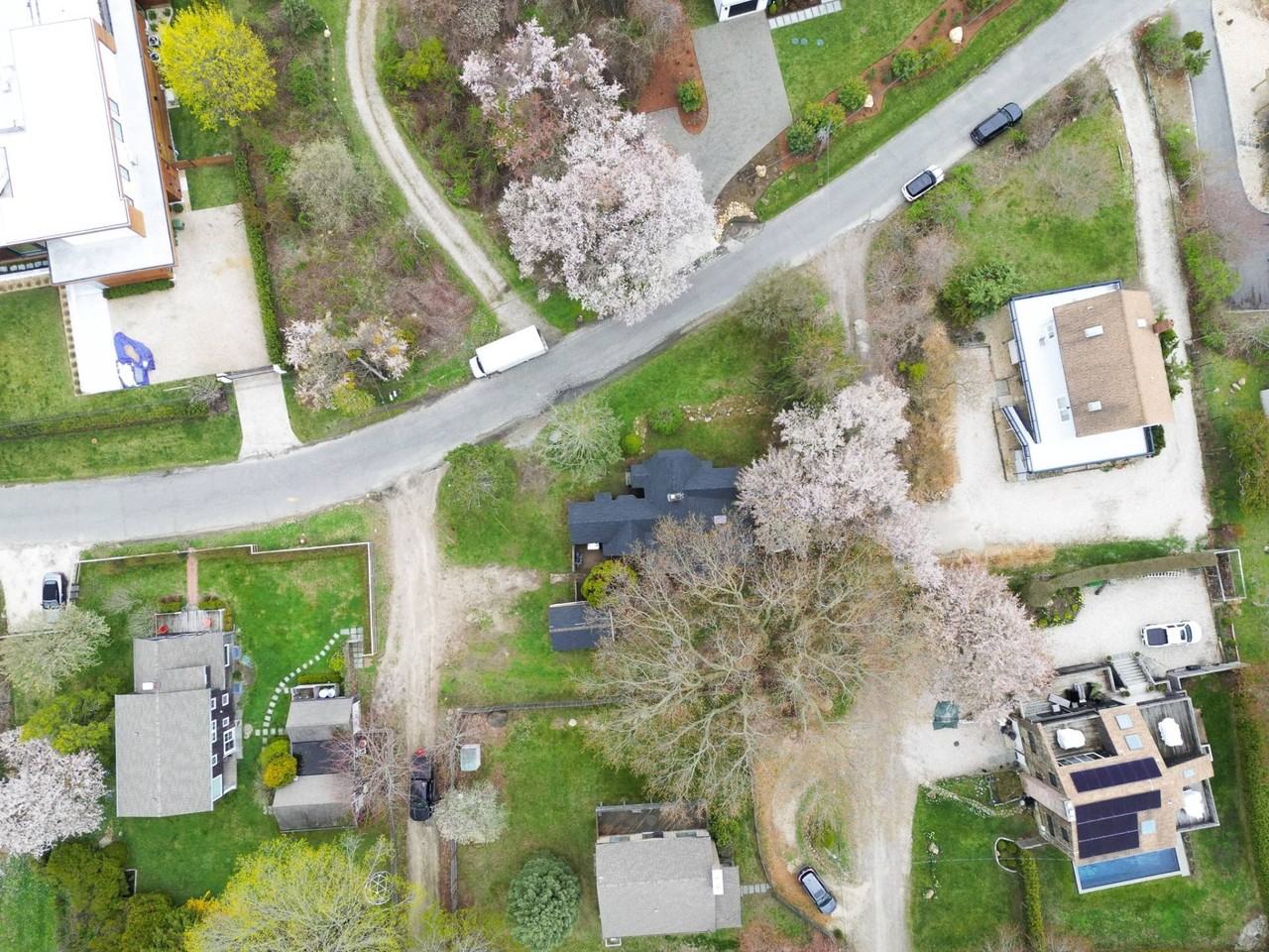 21 S Elroy Dr - Photo 3 of 24