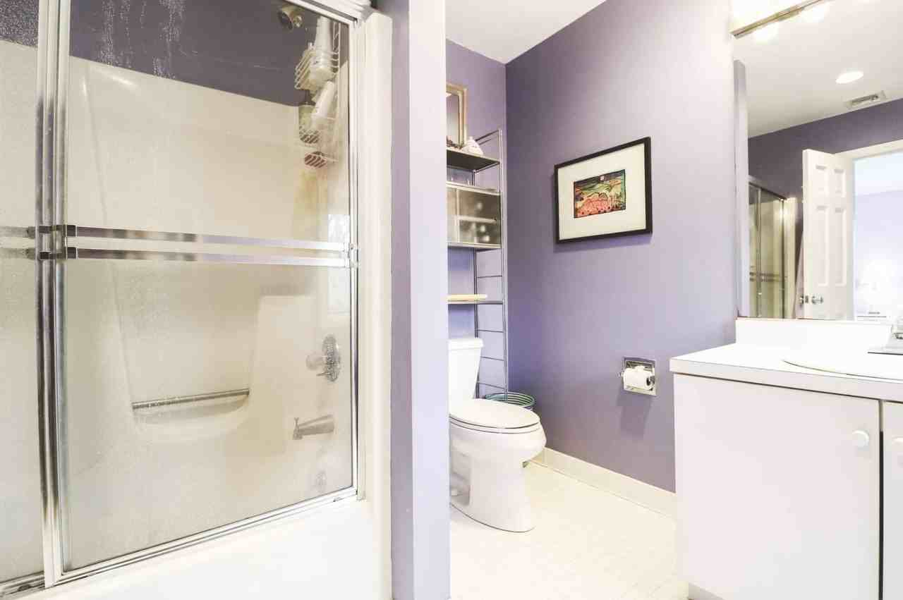 99 Spring Pond Ln - Photo 6 of 9
