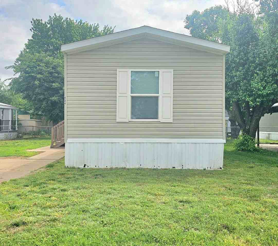 5434 S Kansas Ave - Photo 2 of 17