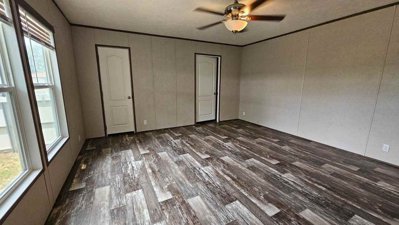 5434 S Kansas Ave - Photo 7 of 17