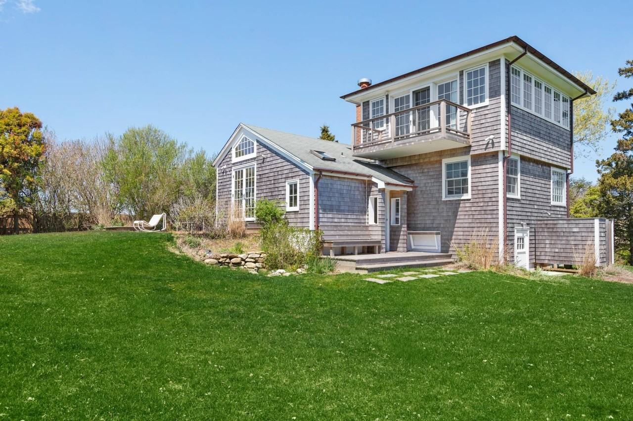 109 Deforest Rd - Photo 3 of 18