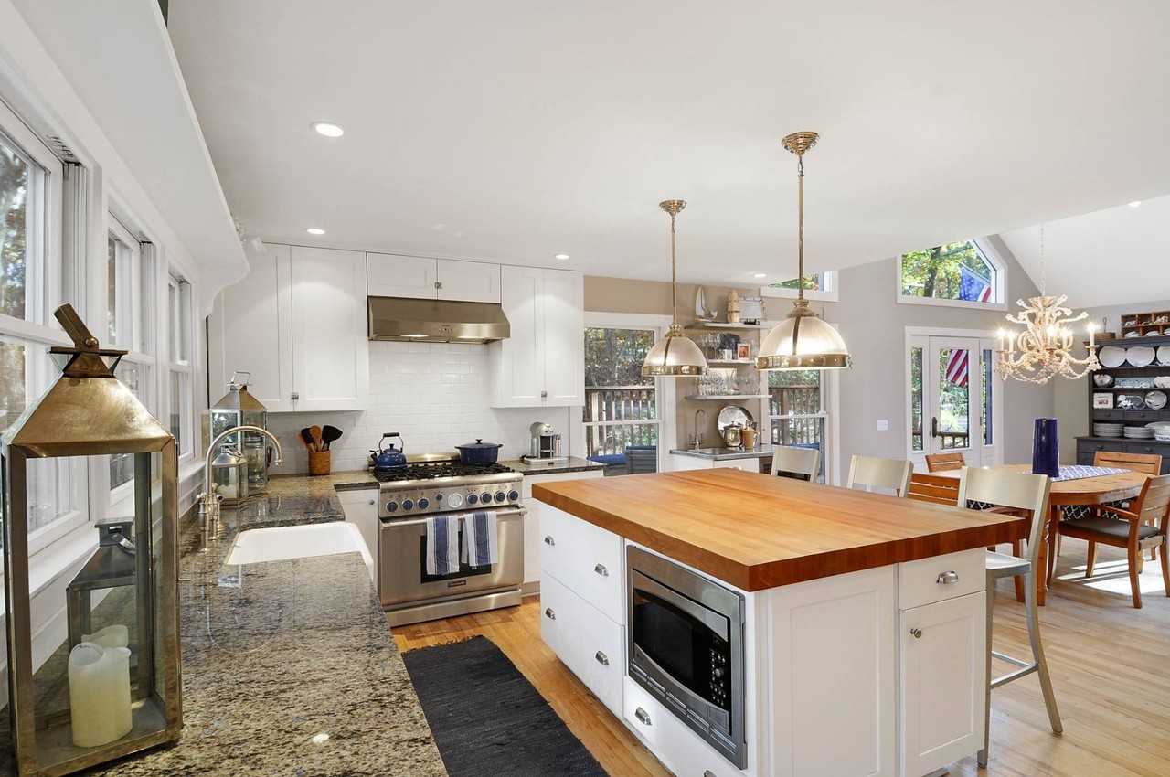 78 Wildwood Rd - Photo 4 of 12