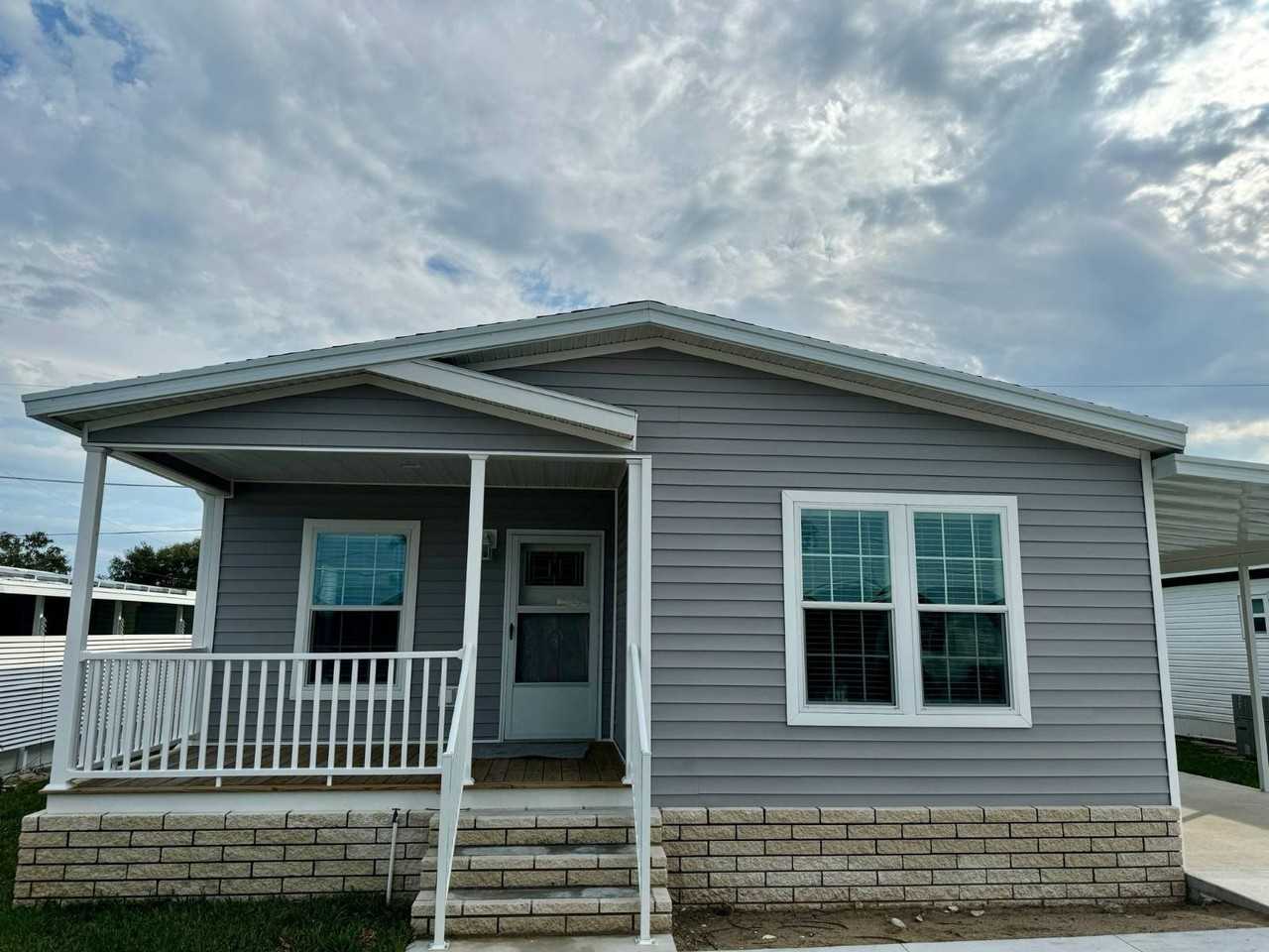 1283 Jamestown Dr - Photo 2 of 40