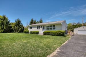 featured image of 88 Old Country Rd