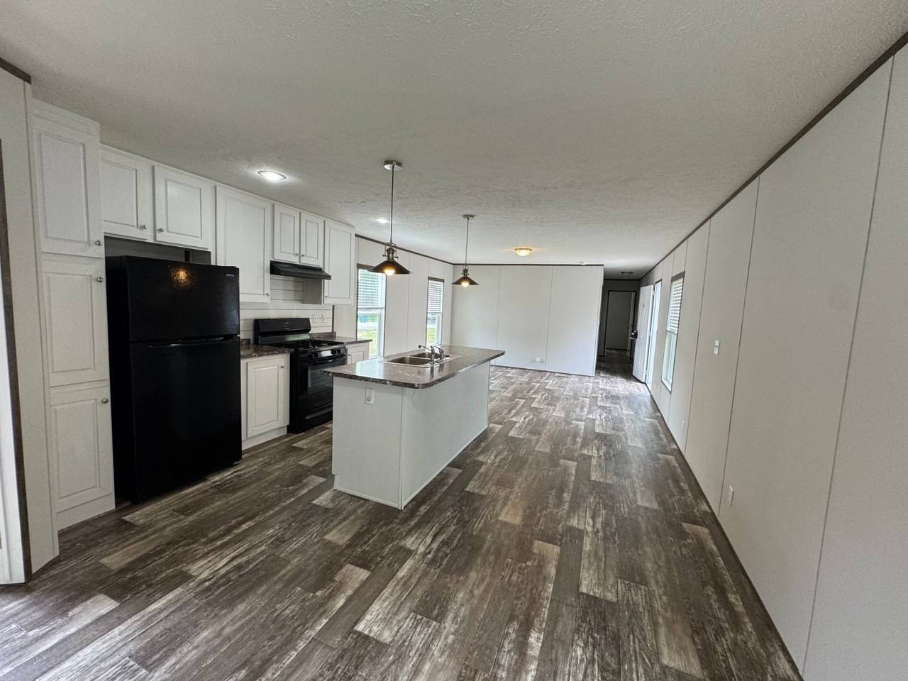 242 Wallingford Dr - Photo 5 of 15