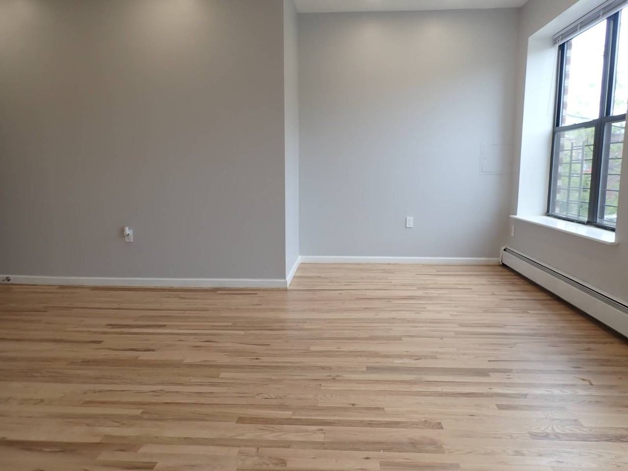982 Dumont Ave #2 - Photo 3 of 18