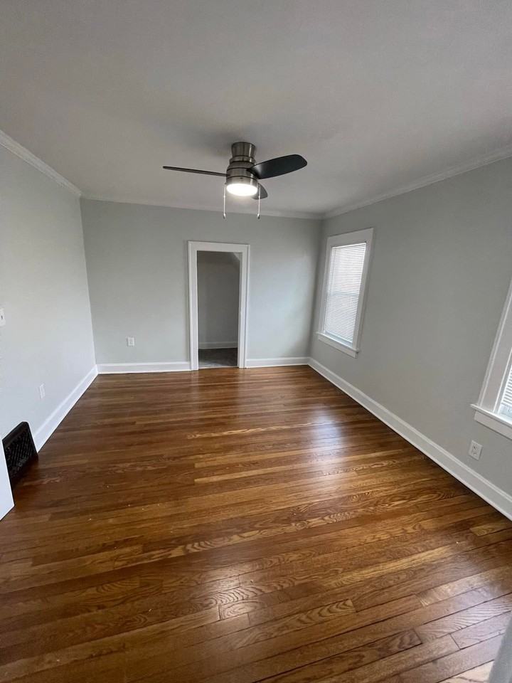 2320 Benton Blvd #1 - Photo 4 of 10