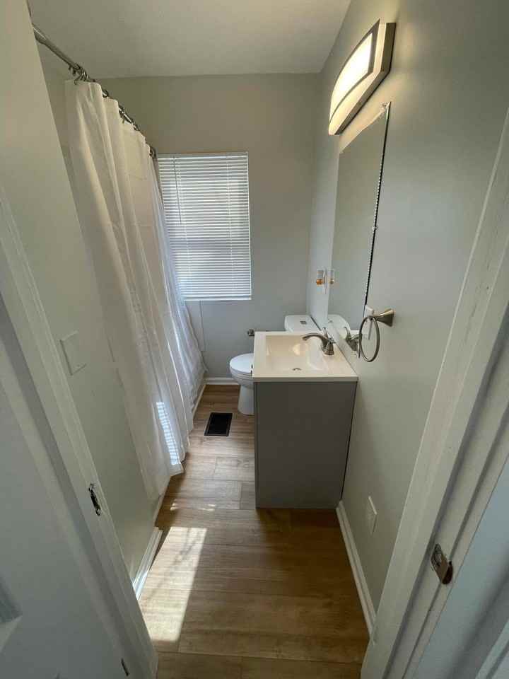 2320 Benton Blvd #1 - Photo 6 of 10