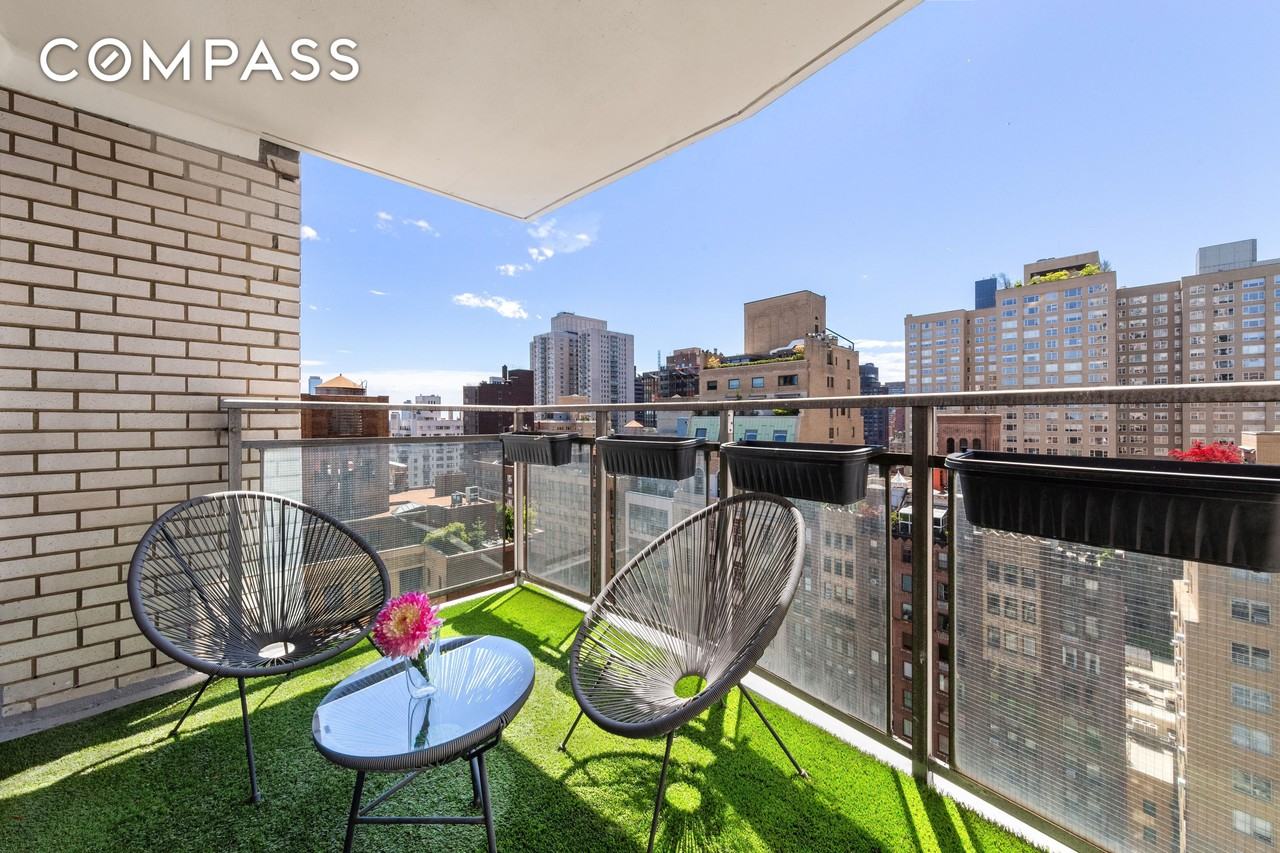 303 E 57th St #20LA - Photo 3 of 18