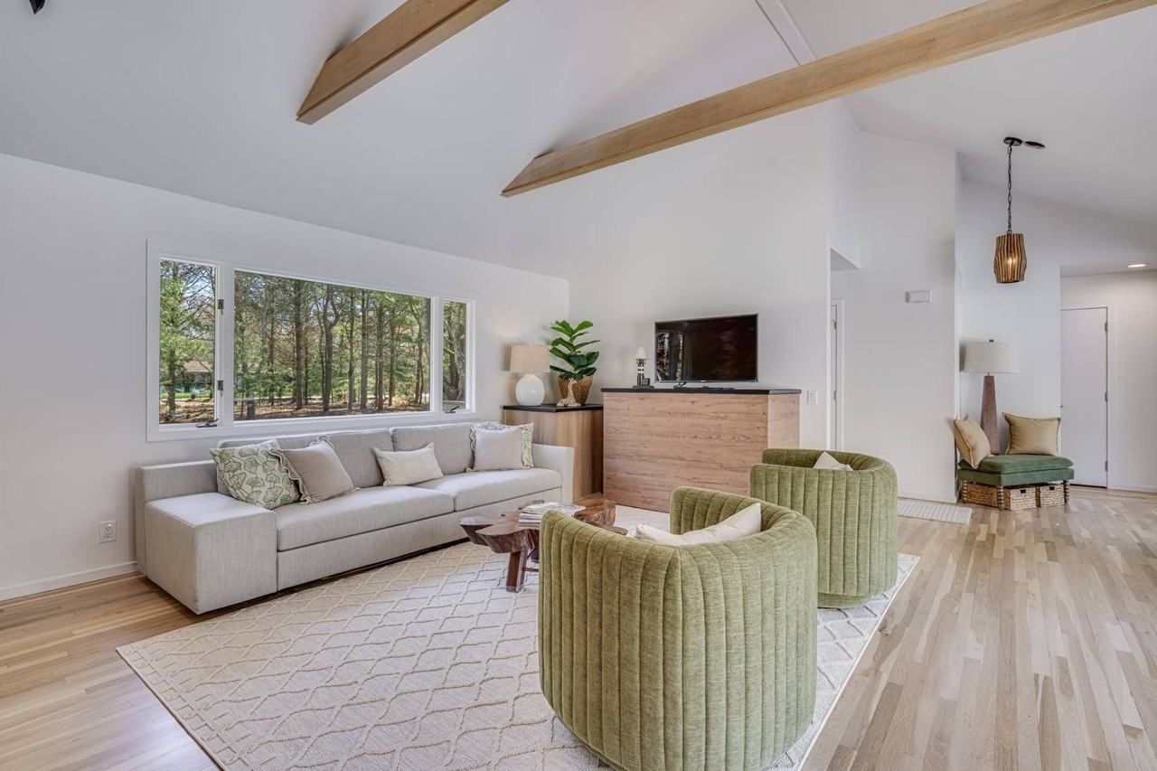 2941 Quogue Riverhead Rd - Photo 4 of 21
