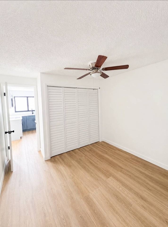 141 W 31st St #2 - Photo 7 of 7