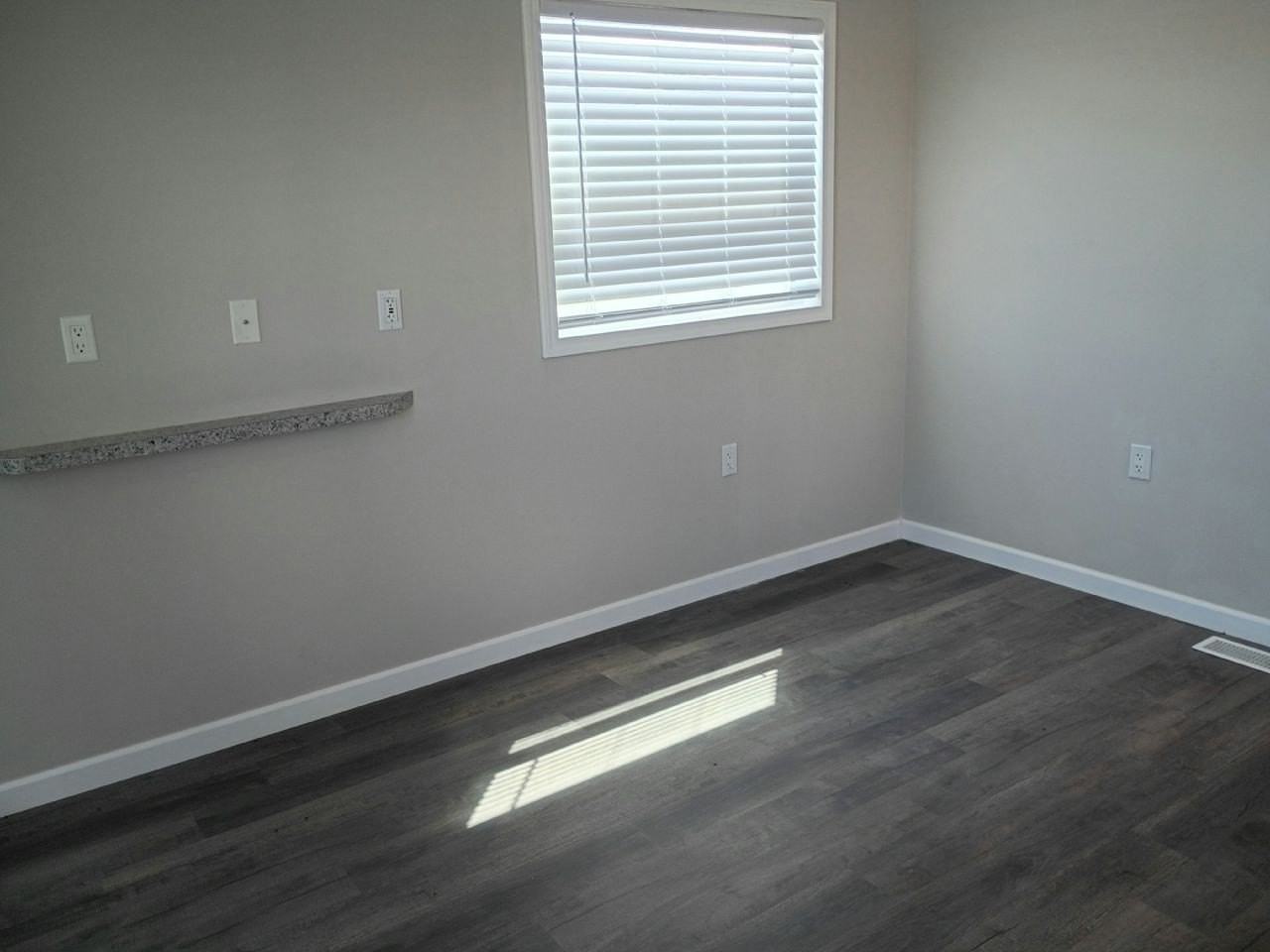 21 N Lake Side #229 - Photo 4 of 12