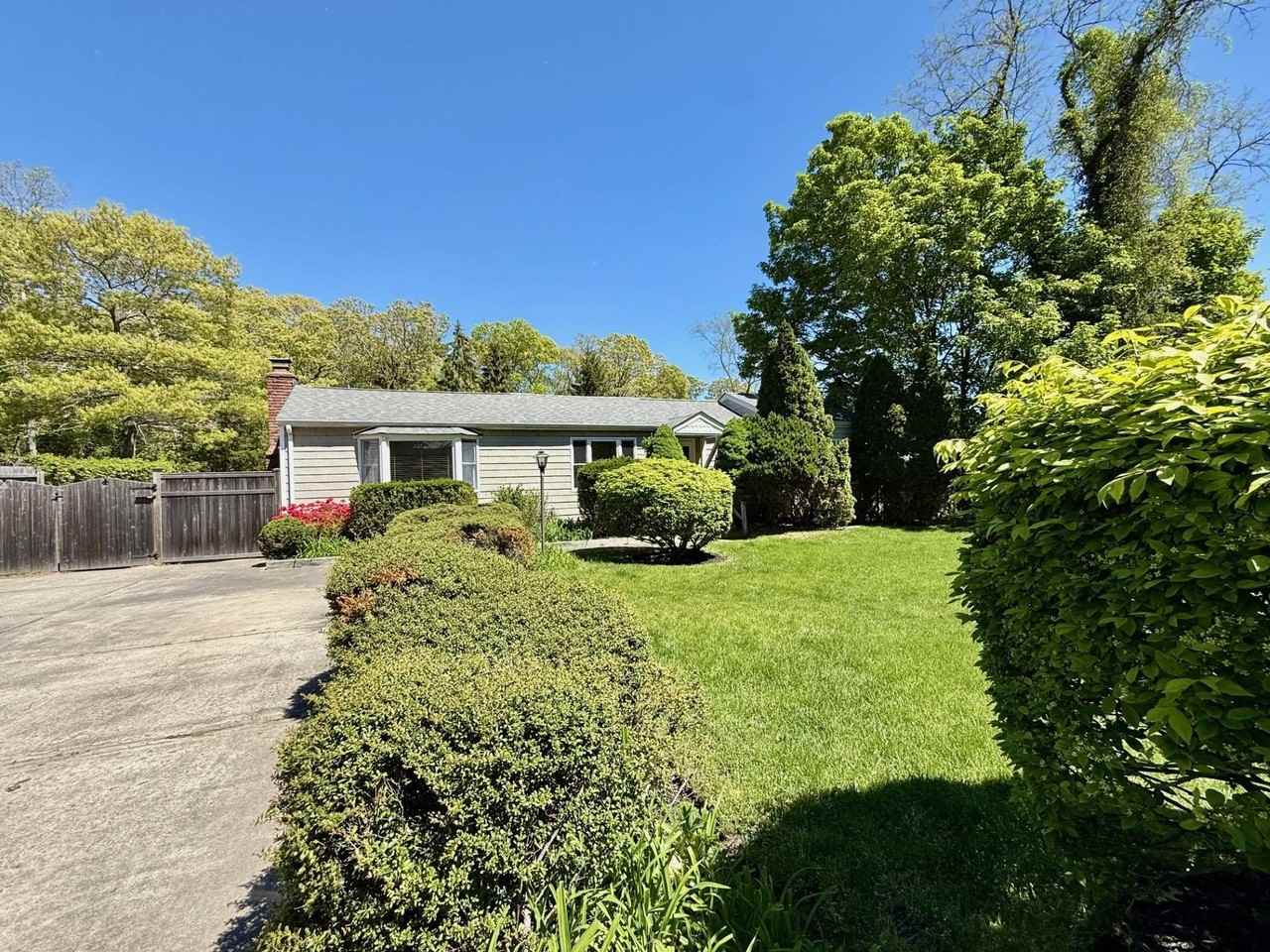 111 Fanning Ave - Photo 2 of 20
