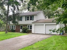 featured image of 17 Skylark Ln