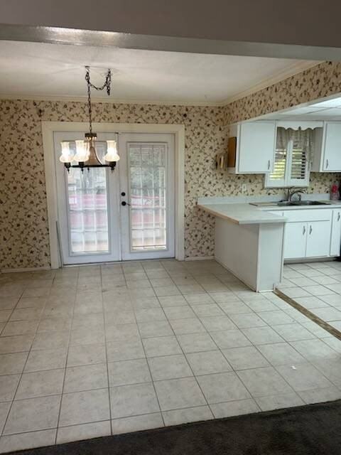 647 Holmes Ave - Photo 4 of 11