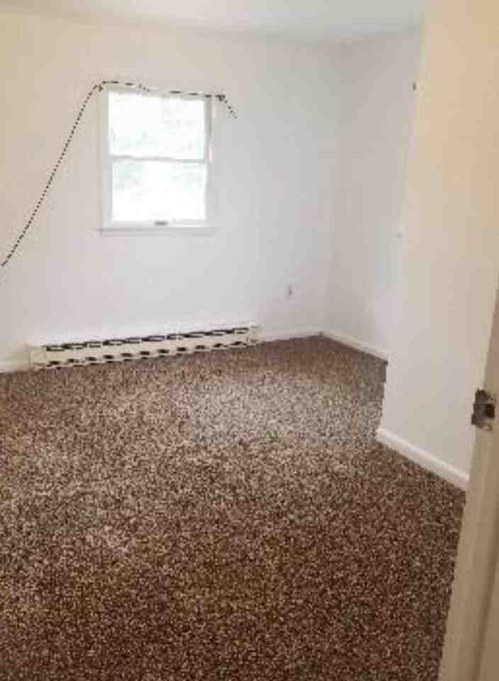 24 Jefferson Ave - Photo 5 of 11