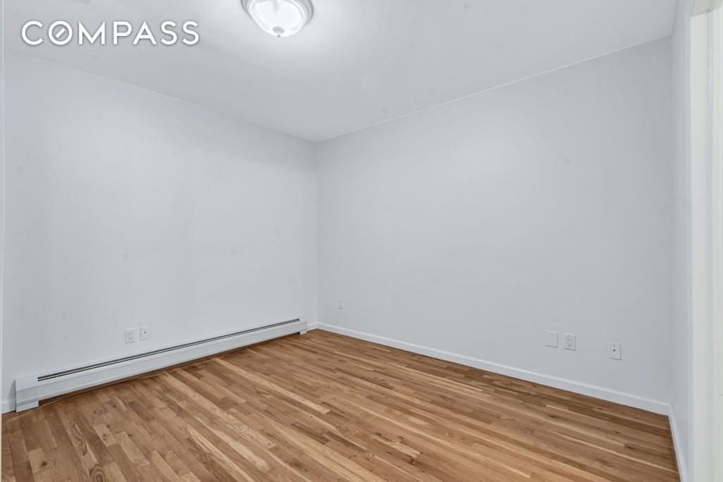 194 Sackett St - Photo 3 of 12