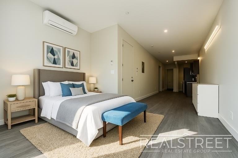 277 Linden St #2B - Photo 5 of 15