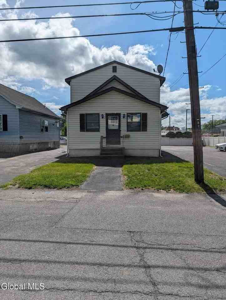 1729 Ferguson St #2 - Photo 3 of 19