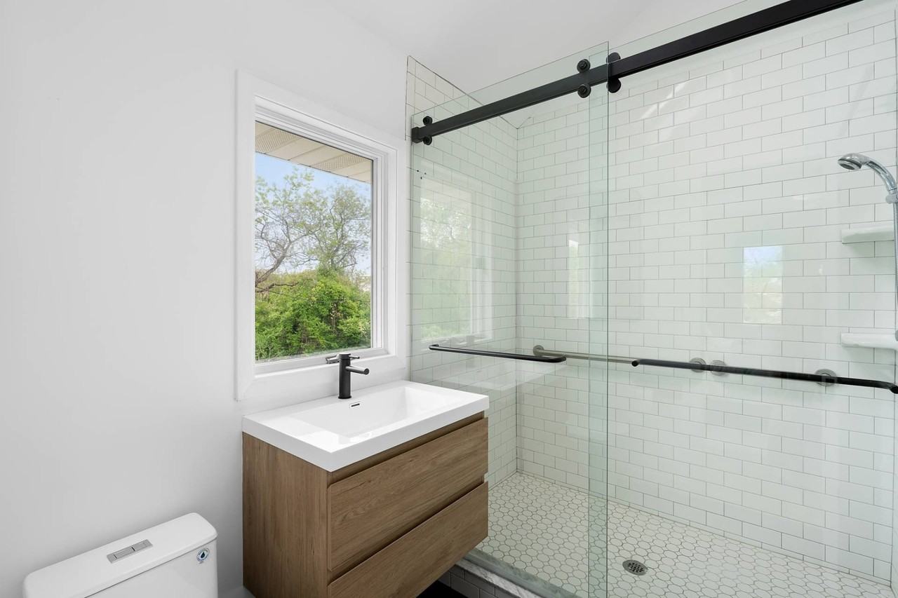 34 Seaside Ave - Photo 7 of 11