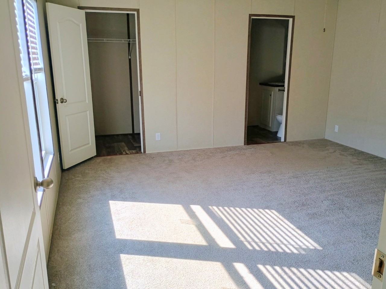 1006 Ashley Way - Photo 6 of 7