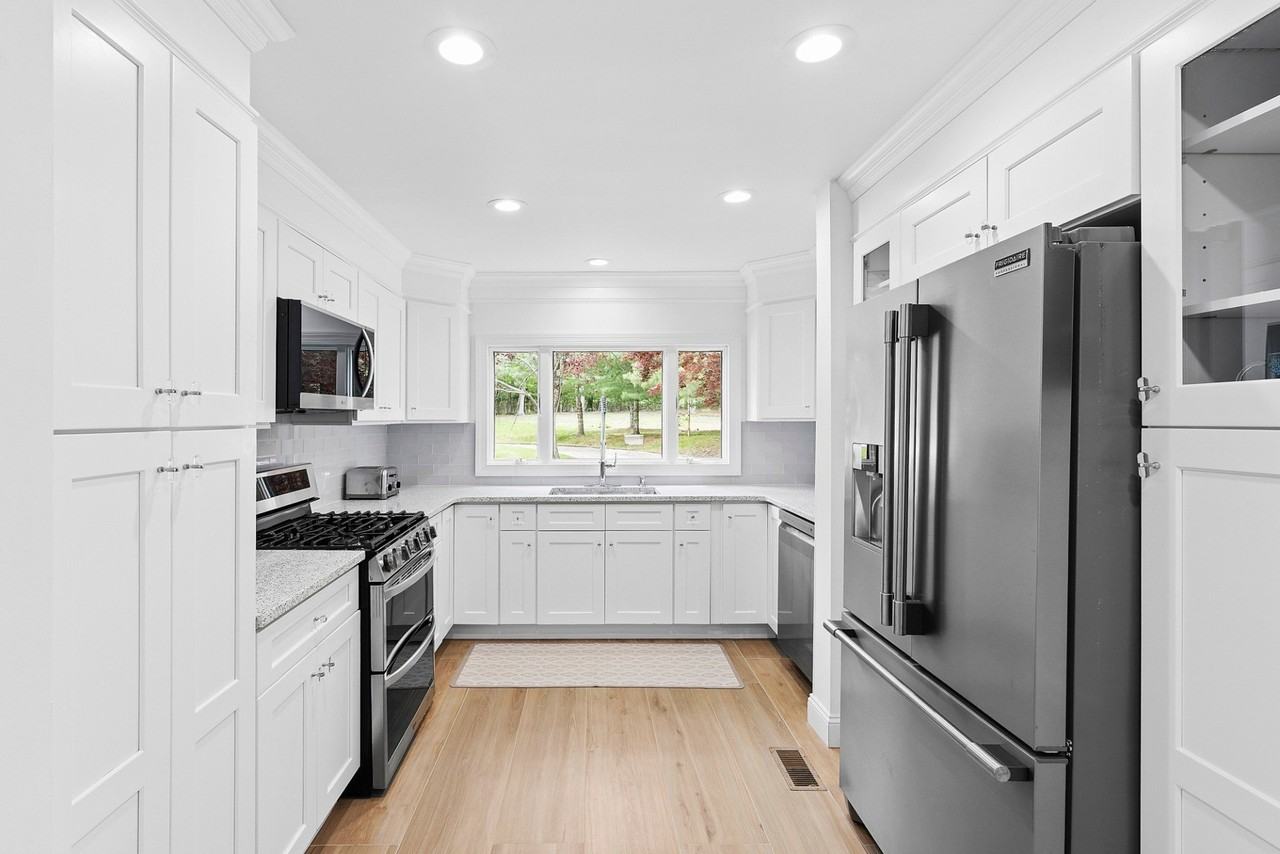 3 N Woods Ln - Photo 4 of 13