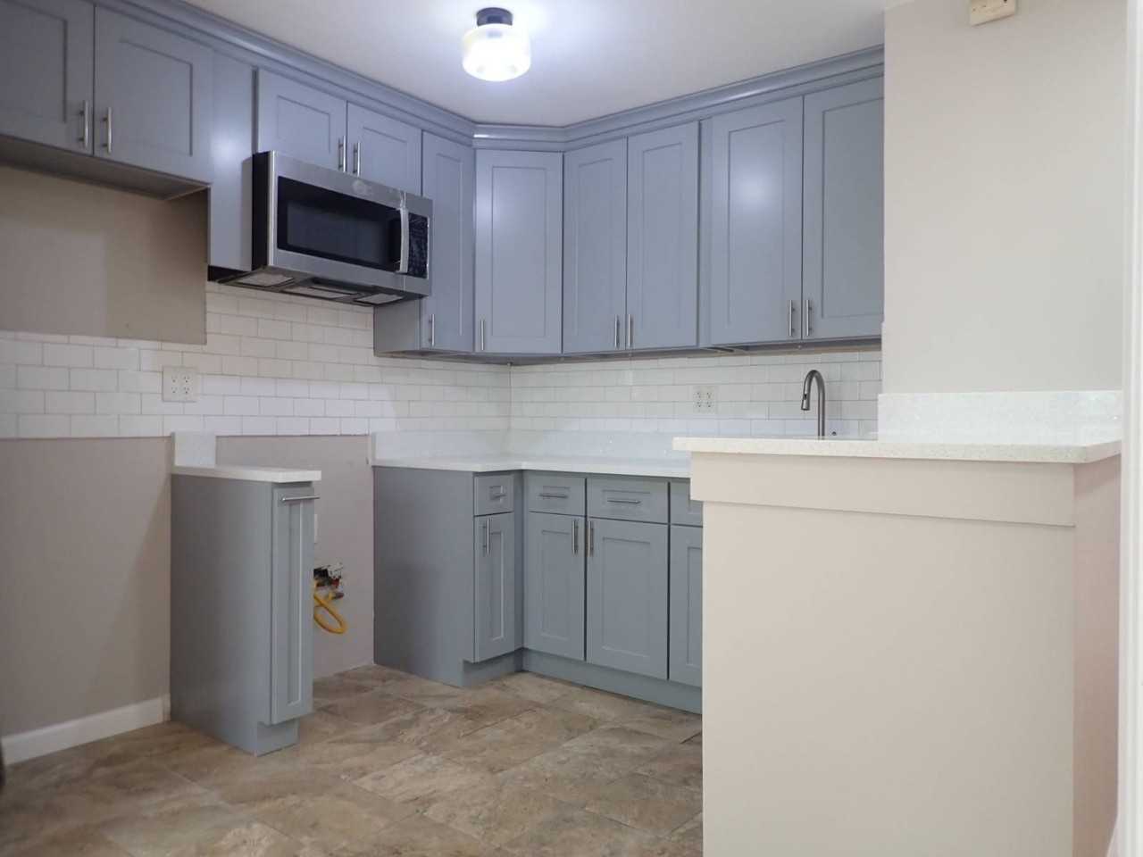 1174 Sherman Ave #3 - Photo 3 of 12