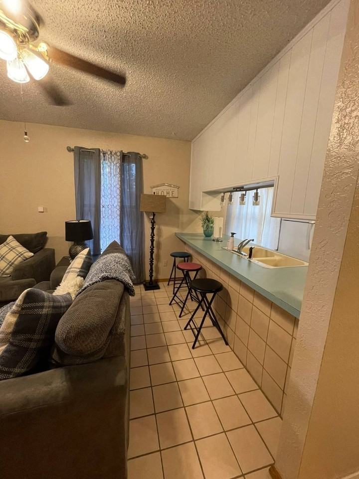 2707 Ne Euclid Ave - Photo 4 of 18