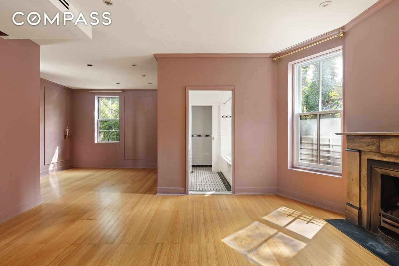 126 E 19th St #5 - Photo 5 of 12