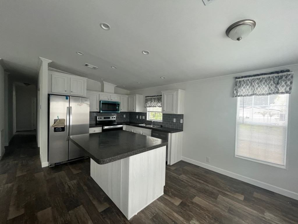 587 Leopard Ln #0587 - Photo 2 of 20