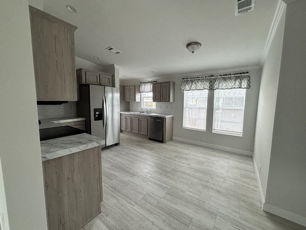 28 Nyborg Ave #0028 - Photo 4 of 19