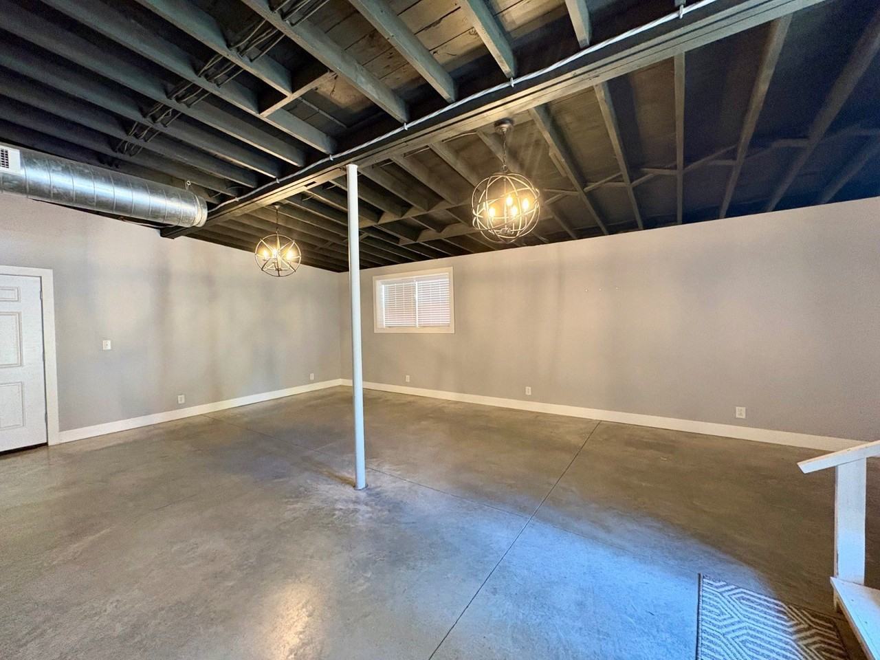 606 Main St #B - Photo 2 of 8