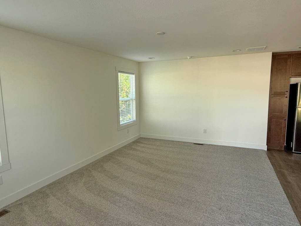359 Lemon Dr #17 - Photo 3 of 14